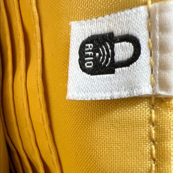 Baggallini Chocolate Crossbody Pouch - Picture 5 of 5